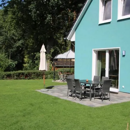 K 100 Eg - Ferienwohnung Im Erdgeschoss Mit Grossem Garten * Röbel