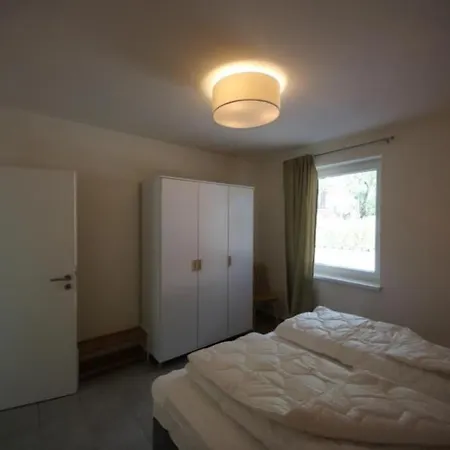 K 100 Eg - Ferienwohnung Im Erdgeschoss Mit Grossem Garten Lägenhet